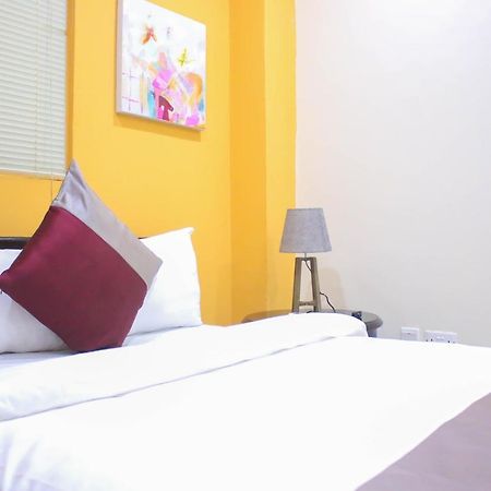 Earl Heights Suites Hotel Аккра Экстерьер фото
