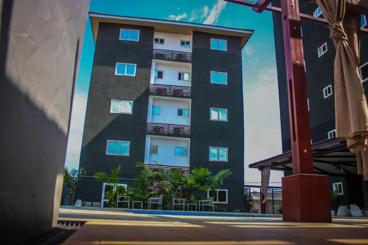 Earl Heights Suites Hotel Аккра Экстерьер фото