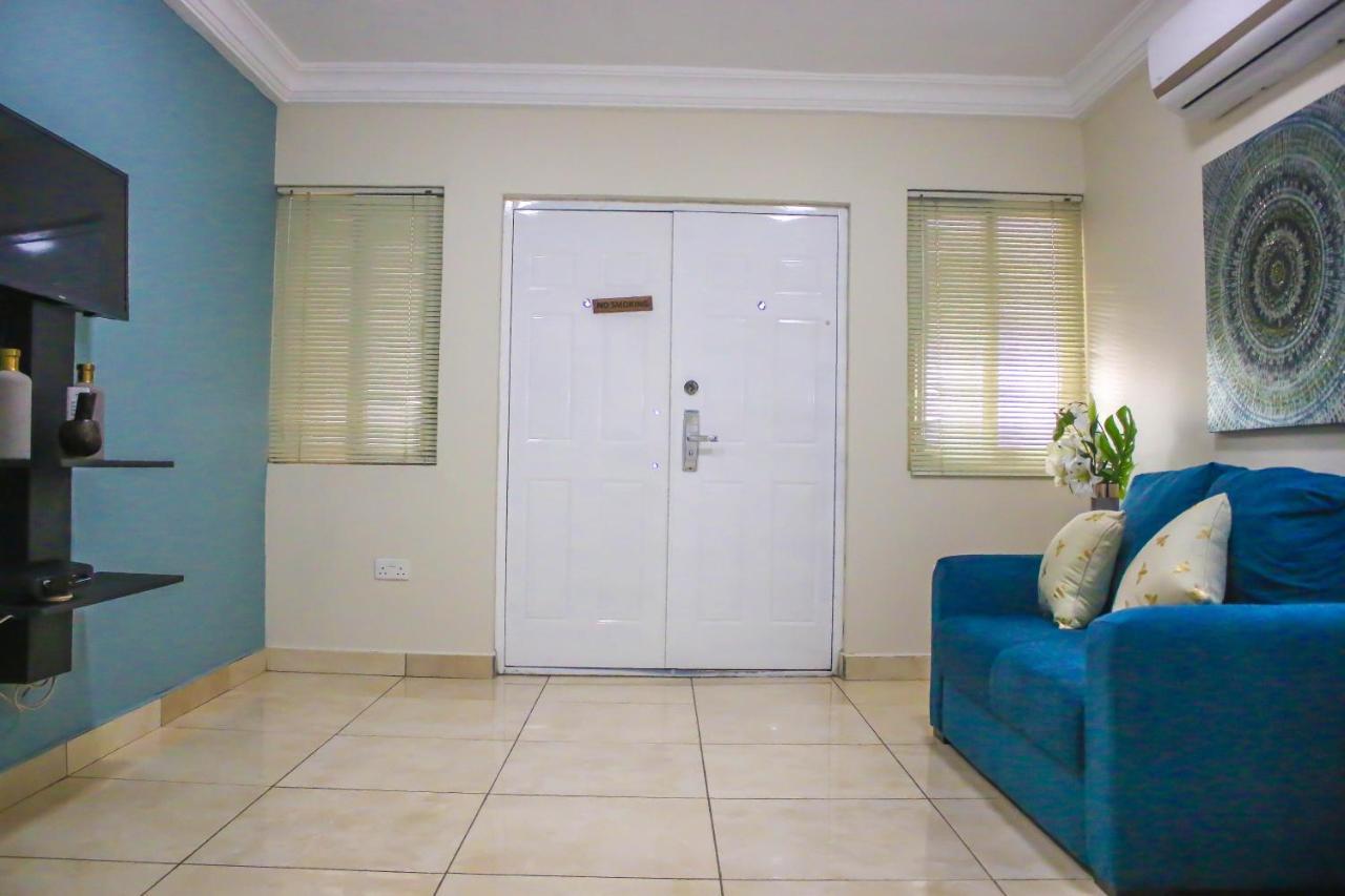 Earl Heights Suites Hotel Аккра Экстерьер фото