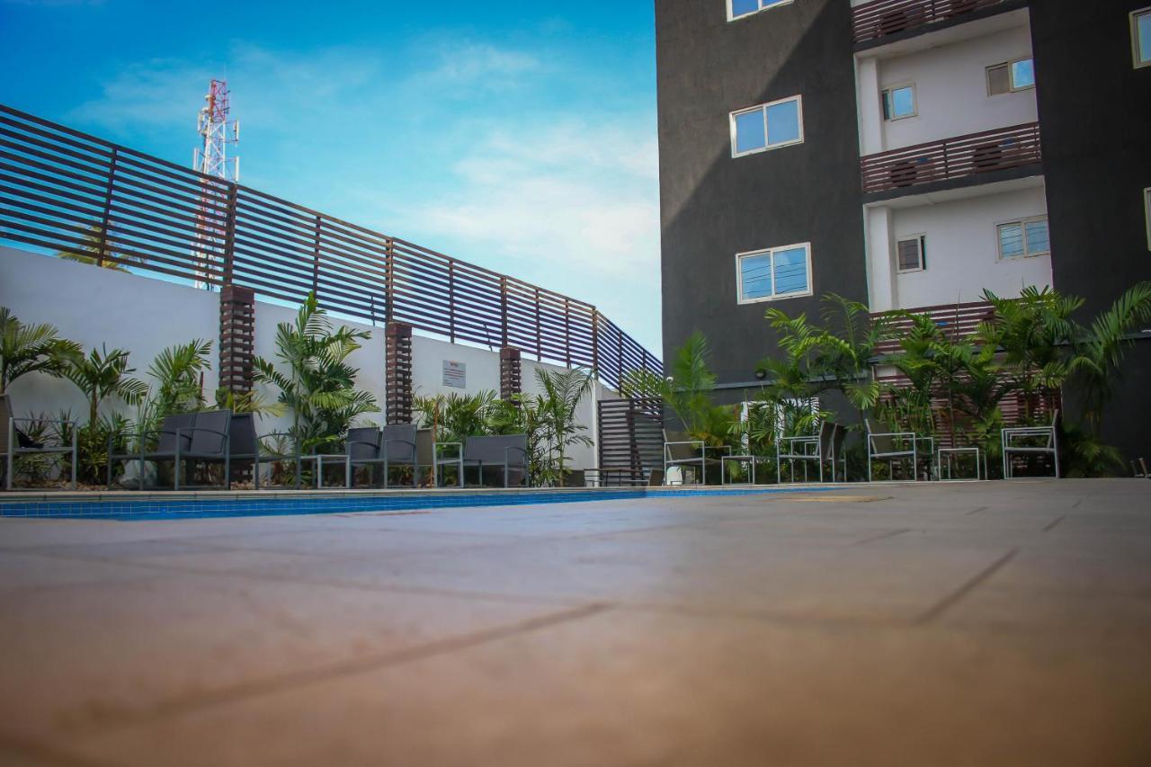 Earl Heights Suites Hotel Аккра Экстерьер фото